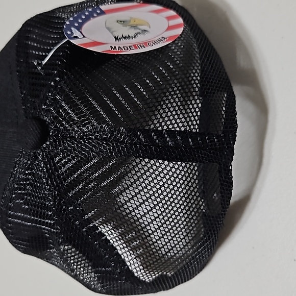 2nd Amendment Trucker Cap - Picture 2 of 5